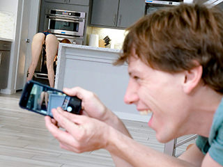 gingerpatch lauren phillips2 - Creepshots of My Friends Ginger Mom