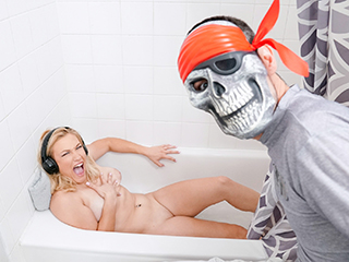 sislovesme daisy lynne - Sibling Prank War