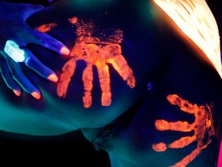 am16 - Black Light Rainy Night with Abigal Mac &amp; Ava Addams