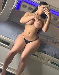 Juanita Belle nude topless big tits onlyfans selfie - Tyga And Juanita Belle OnlyFans Leaked Sex Tape