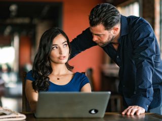 83481 01 01 - Breaking The Internet