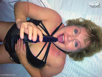 pic01 bustybliss meet auntie bliss at the hotel - Meet Auntie Bliss At The Hotel