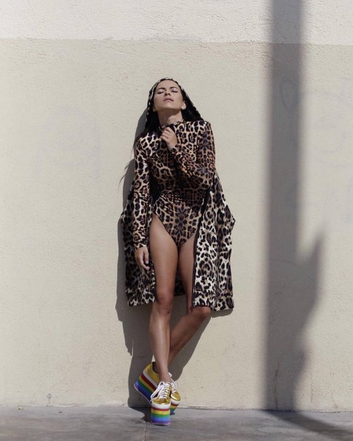 INNA Sexy Long Legs - Inna Nude Sexy Pictures And Videos Of Romanian Singer